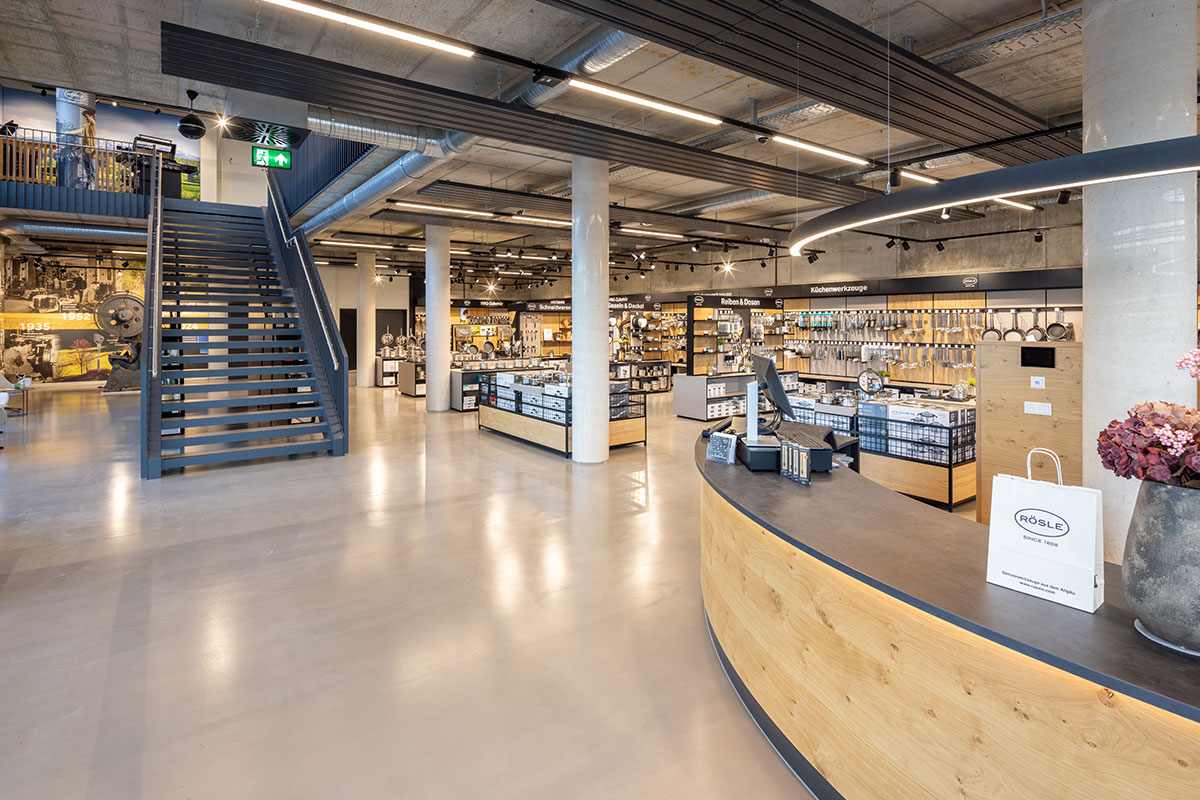 Outlet Neubau von innen