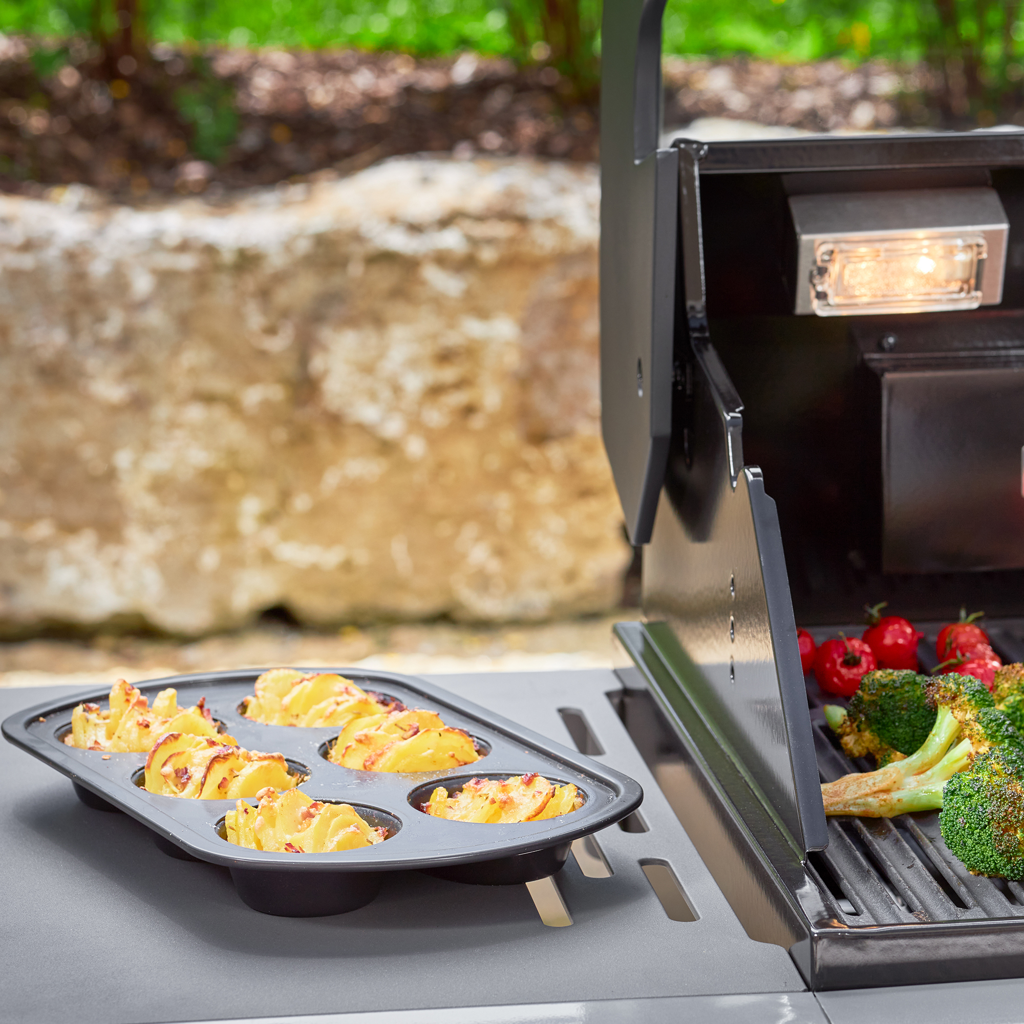 Barbecue-Brat- und Backform