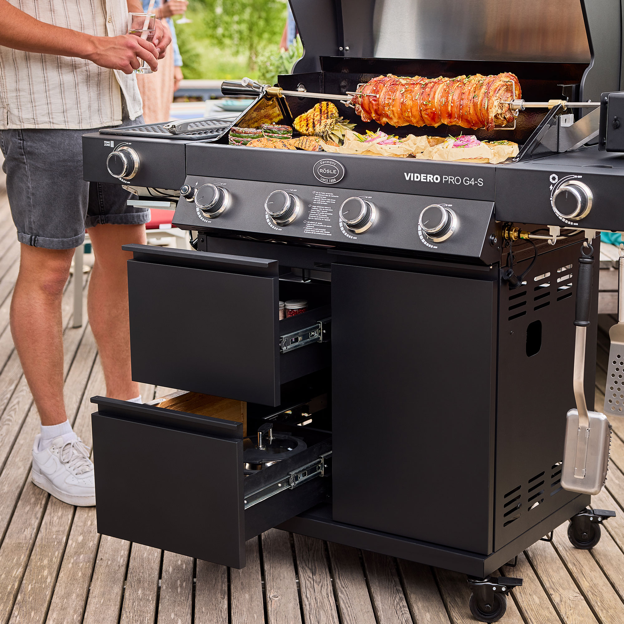 Gas grill VIDERO PRO G4-S VARIO+ 50mbar