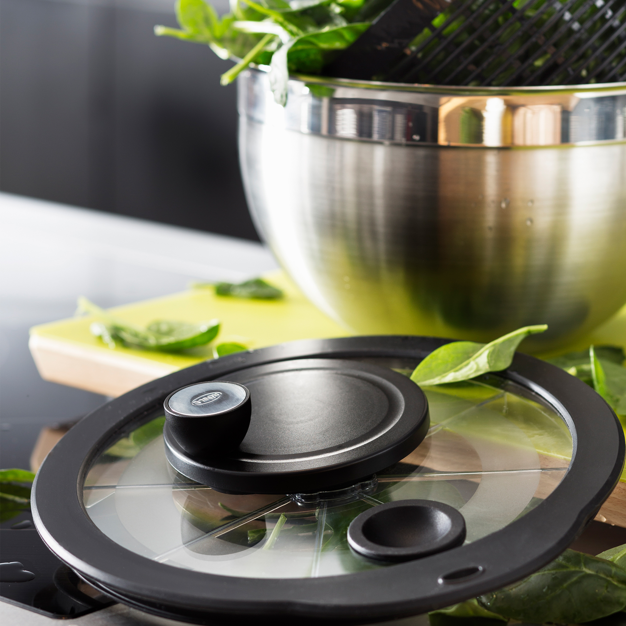 Salatschleuder mit Glasdeckel Ø 24 cm